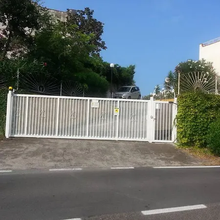 Casa Vista Mare Holiday home *